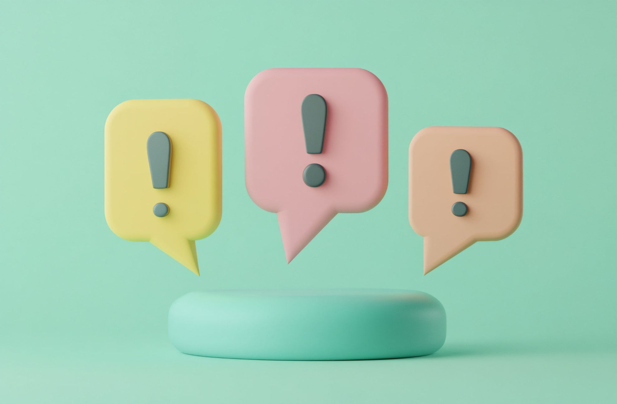 矯正治療で歯を削る時の注意点を示すビックリマーク