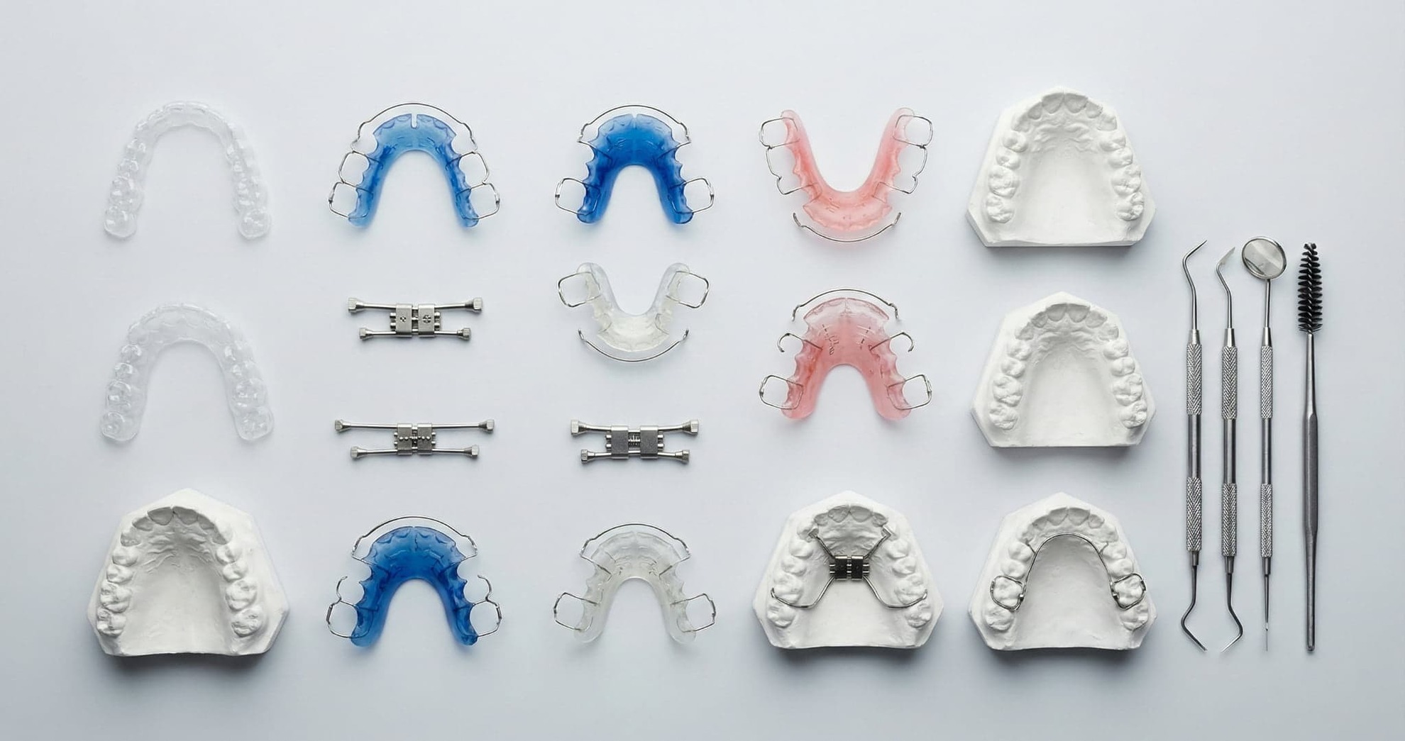 八重歯を治すのに使用する色々な矯正装置