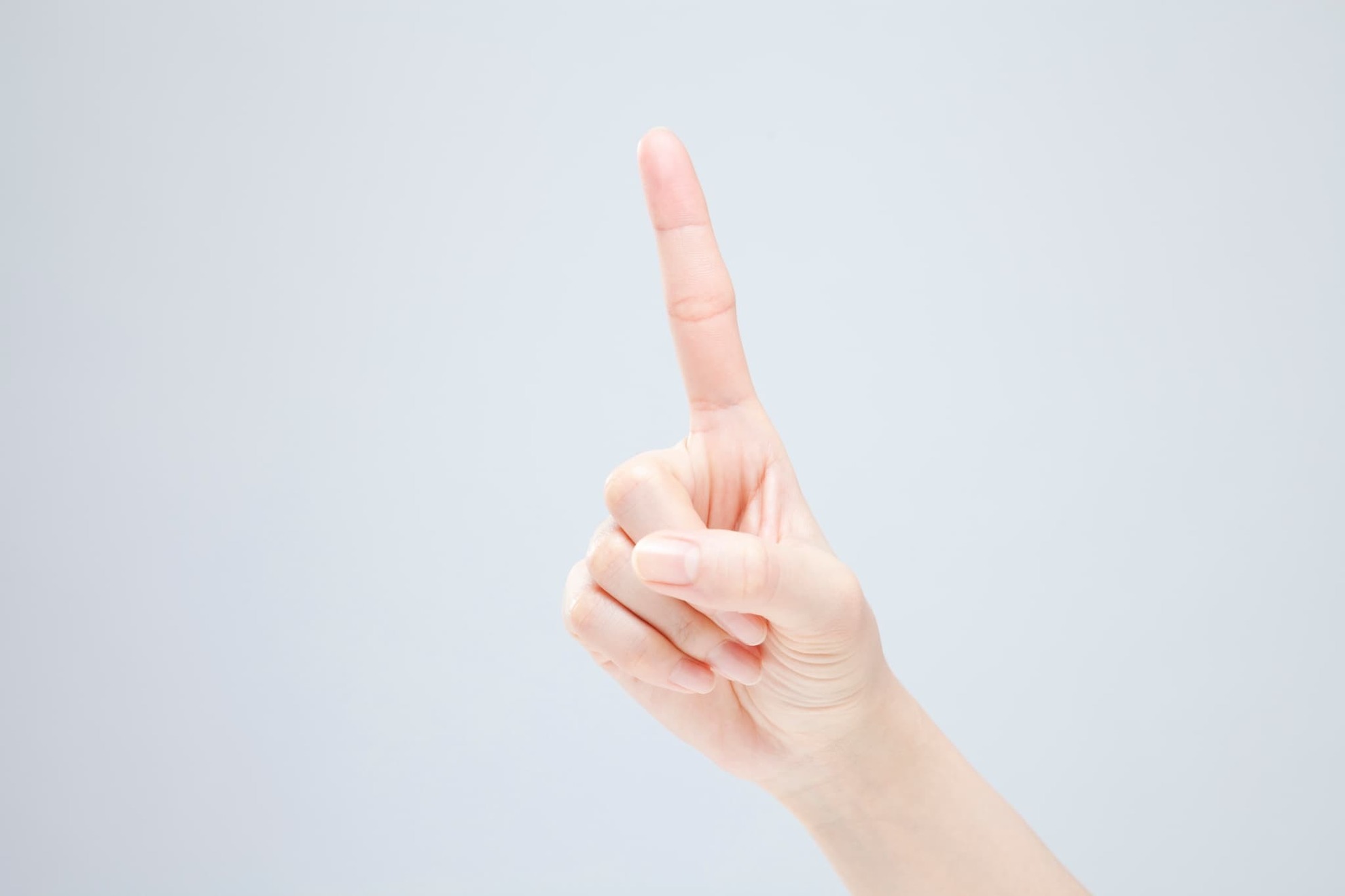 歯列矯正の期間を左右する主な要因を伝えるイメージ