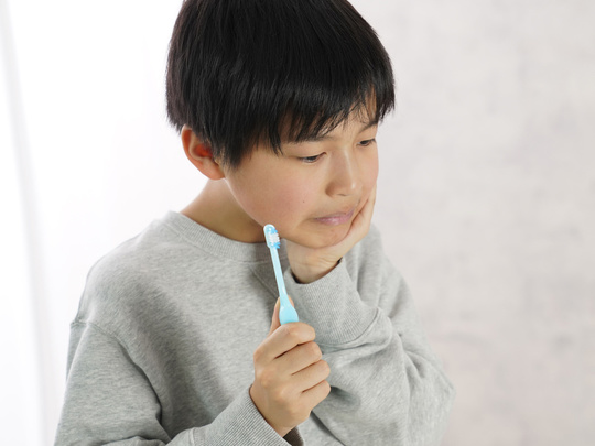 虫歯が痛い子供