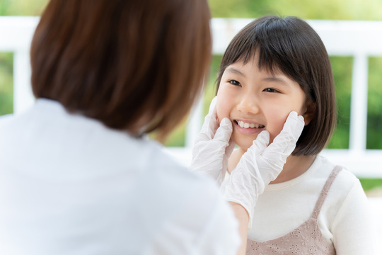 虫歯が治った子供